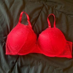 NWOT Victorias Secret Bombshell